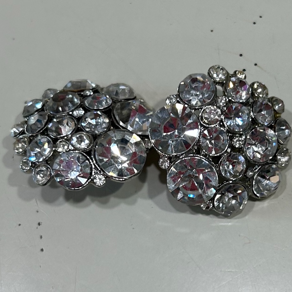 Elegant Vintage Silver Rhinestone Clip-on Earrings